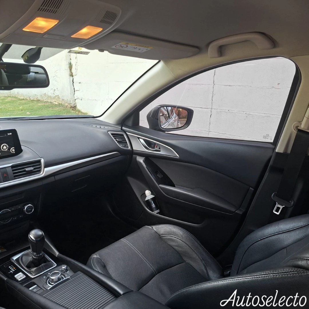MAZDA 3 TOURING 2.0 2019
