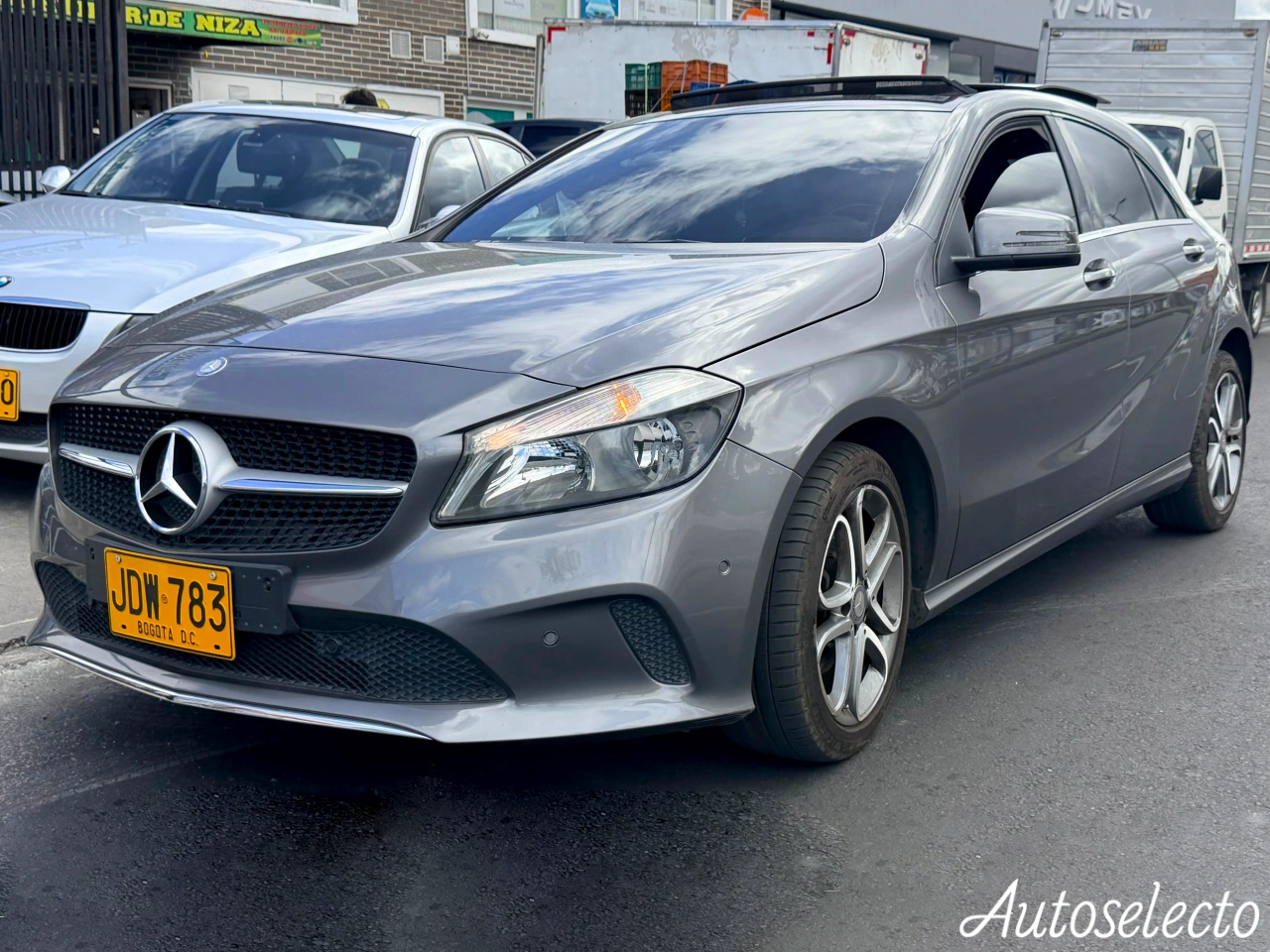 MERCEDES BENZ A200 1.6 2017