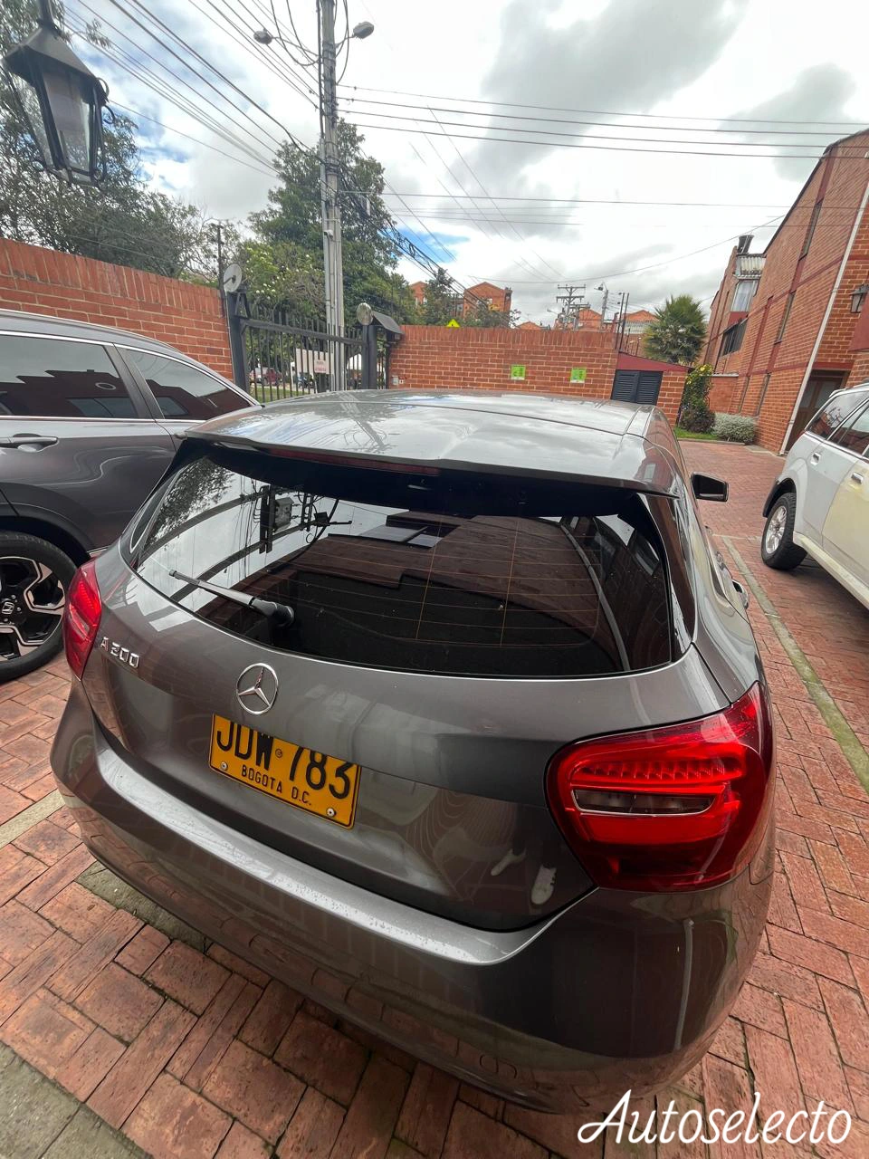 MERCEDES BENZ A200 1.6 2017
