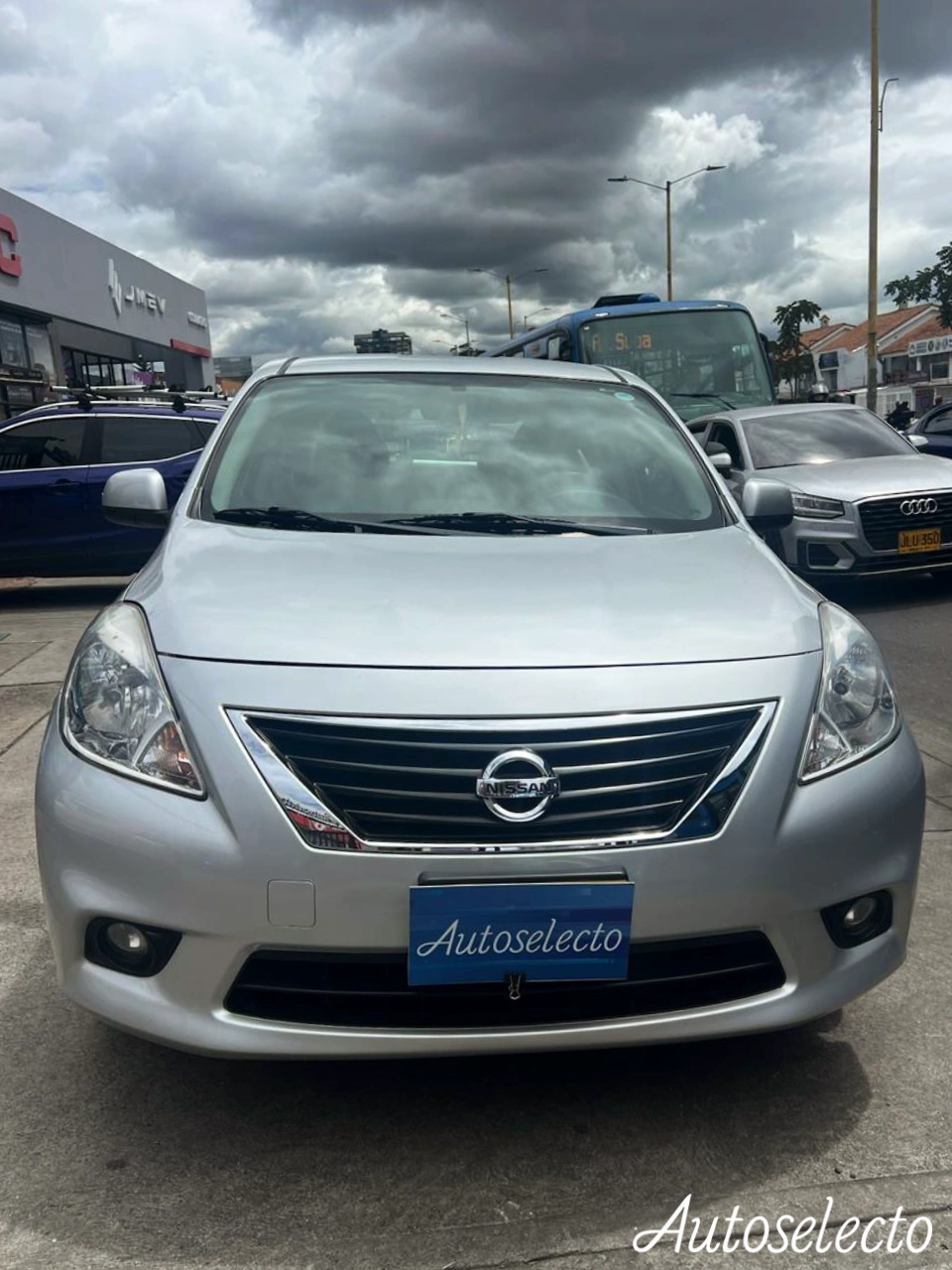 NISSAN VERSA 1.6 2013