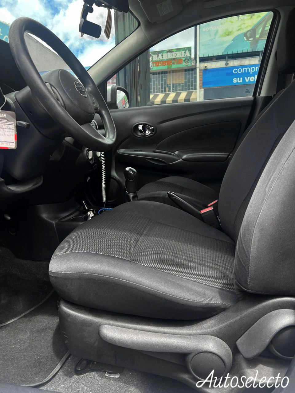 NISSAN VERSA 1.6 2013