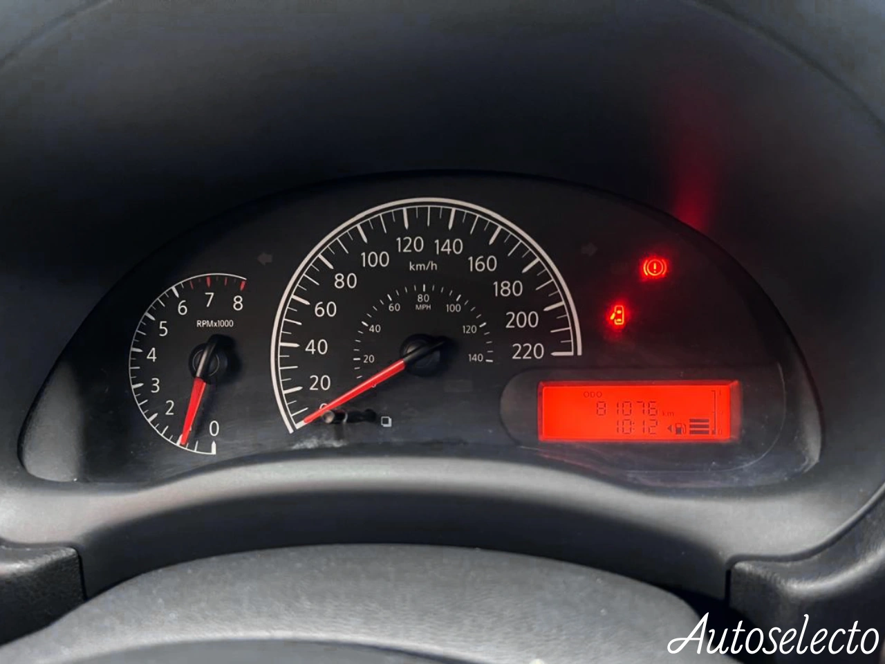 NISSAN VERSA ADVANCE 1.6 2015