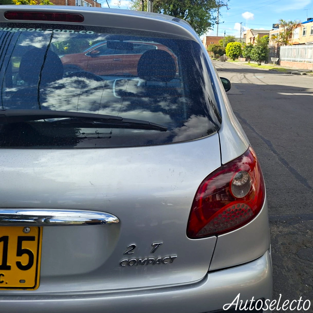 PEUGEOT 207 1.4 2009