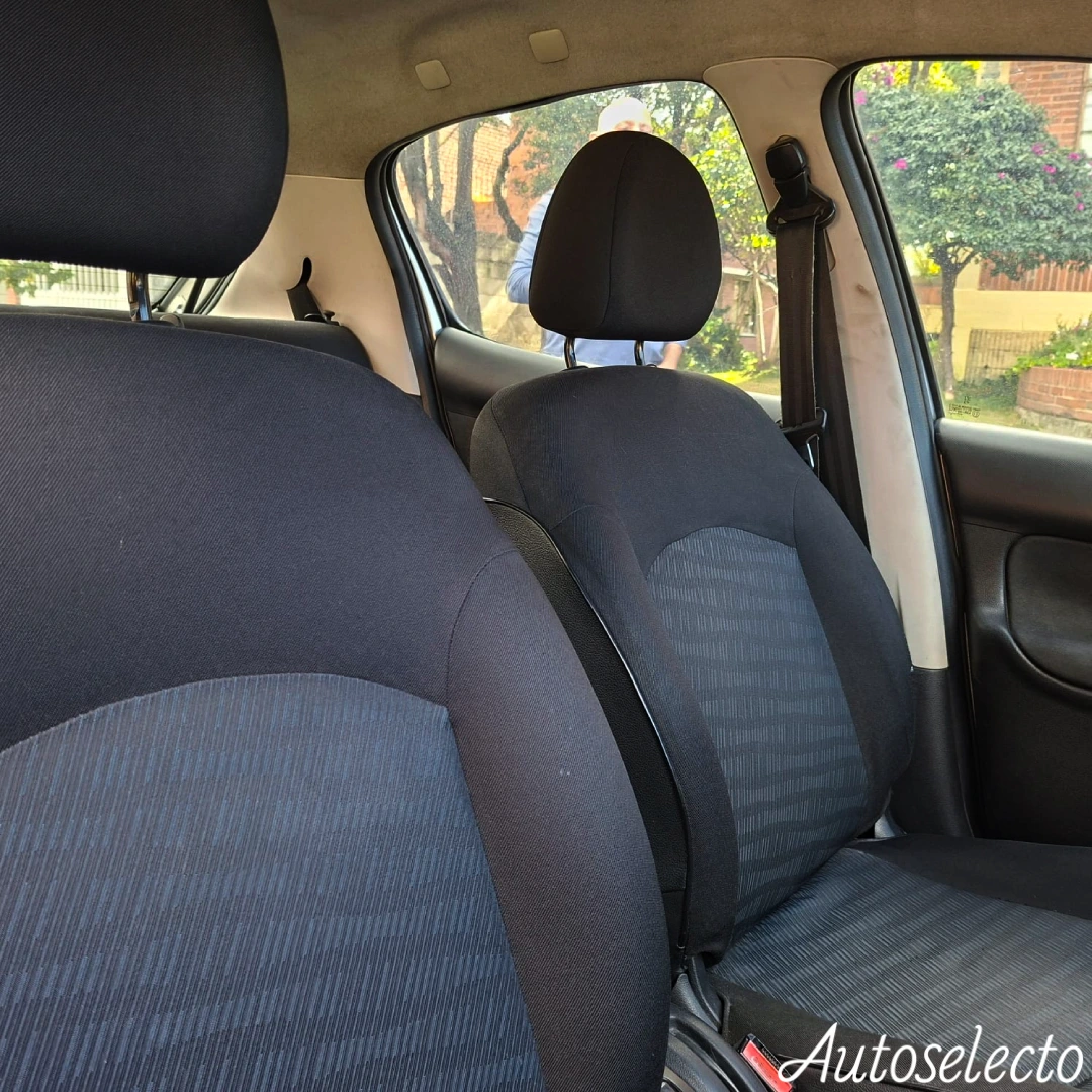 PEUGEOT 207 1.4 2009