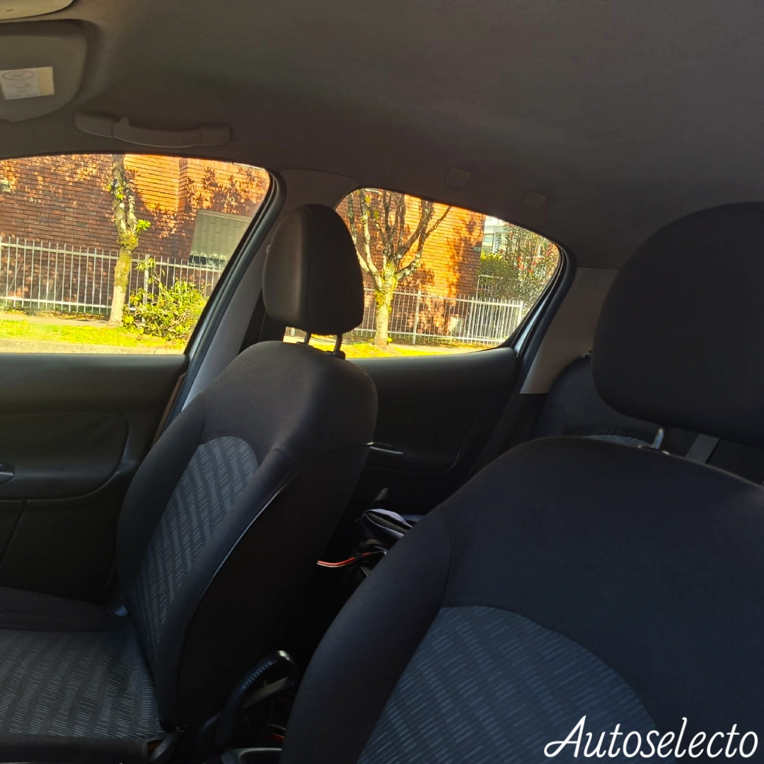 PEUGEOT 207 1.4 2009