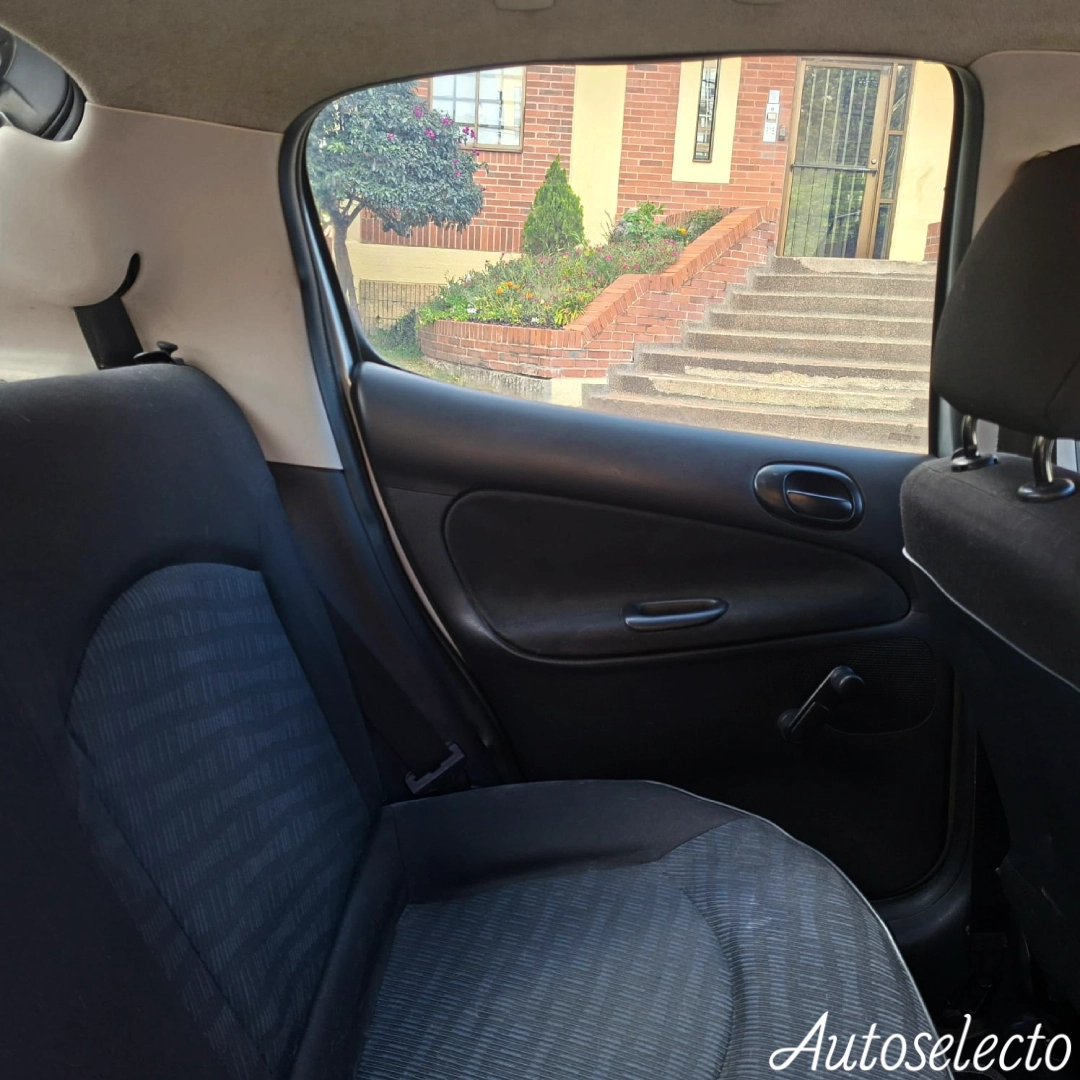 PEUGEOT 207 1.4 2009