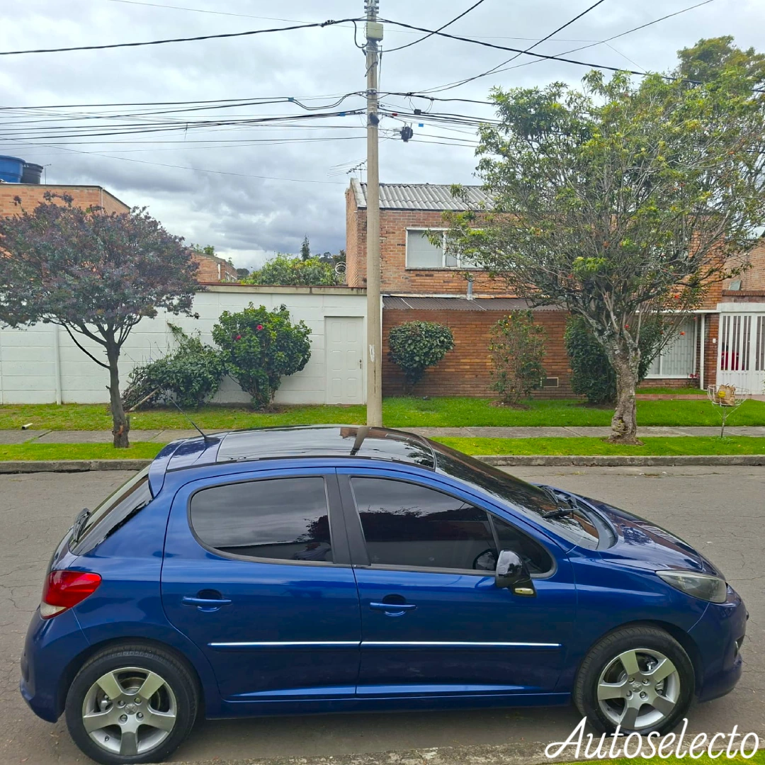 PEUGEOT 207 PREMIUM 1.6 2010