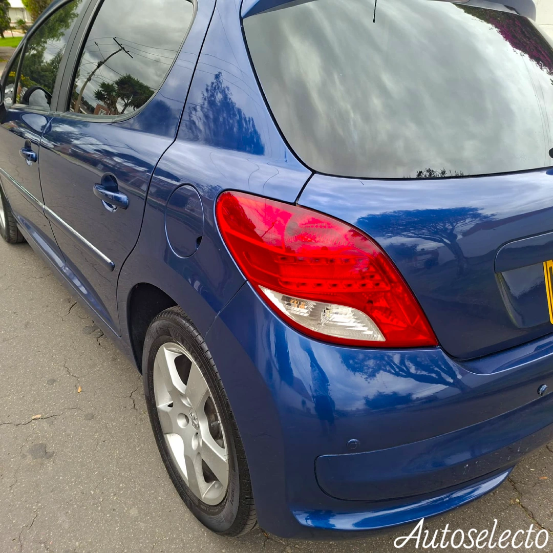PEUGEOT 207 PREMIUM 1.6 2010
