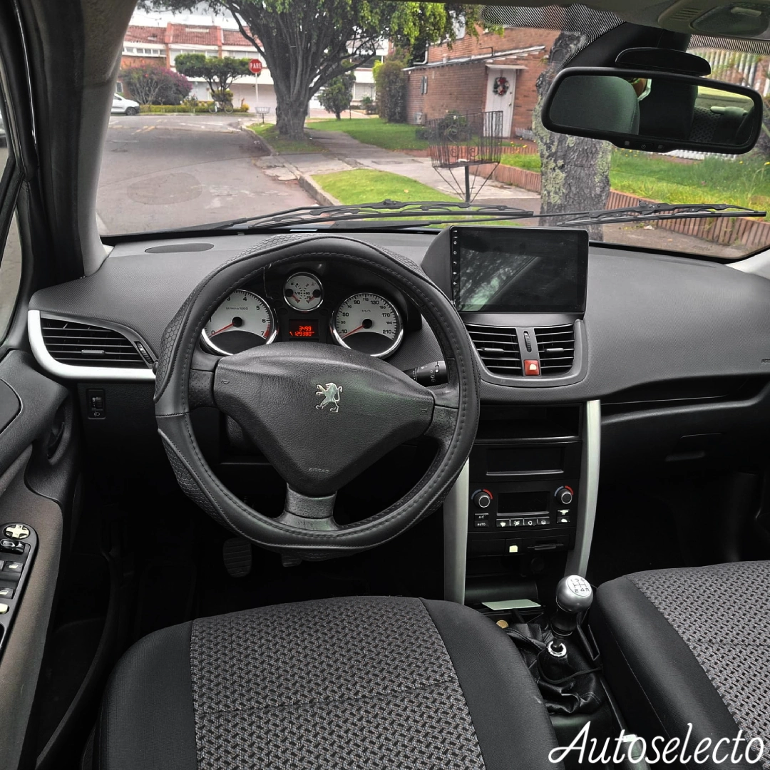 PEUGEOT 207 PREMIUM 1.6 2010