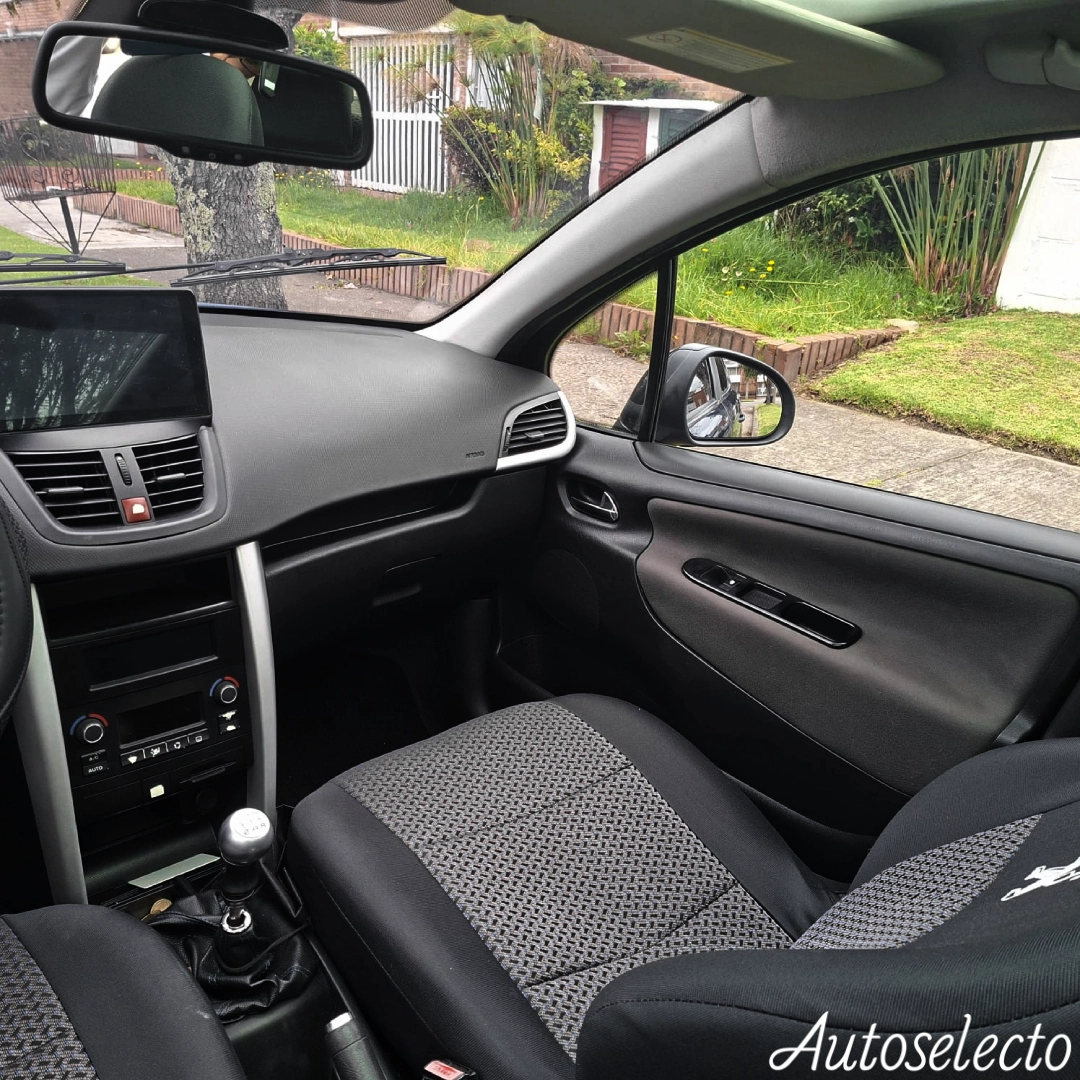PEUGEOT 207 PREMIUM 1.6 2010