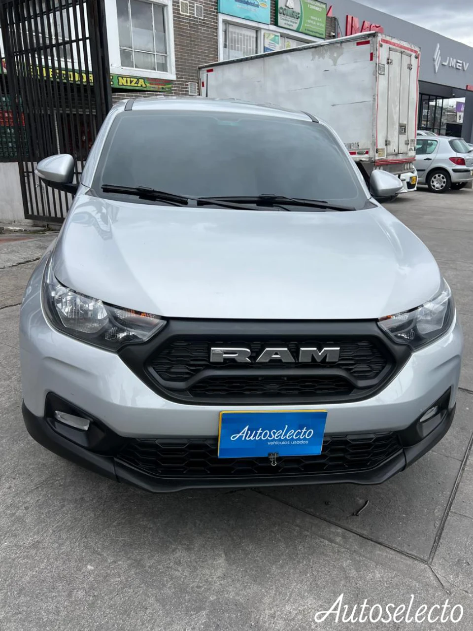 RAM 700 1.4 2024