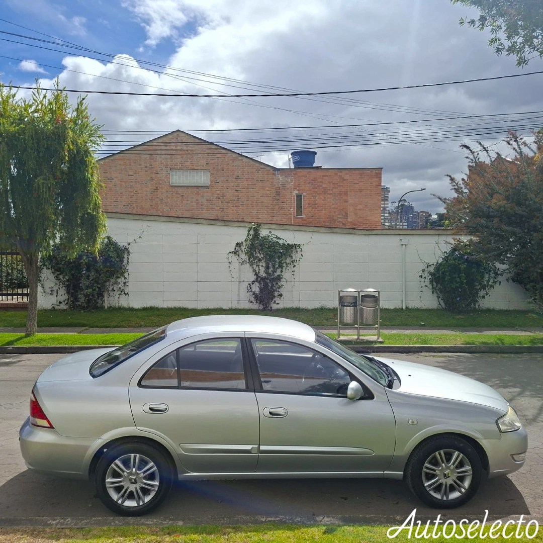 RENAULT SCALA 1.6 2012