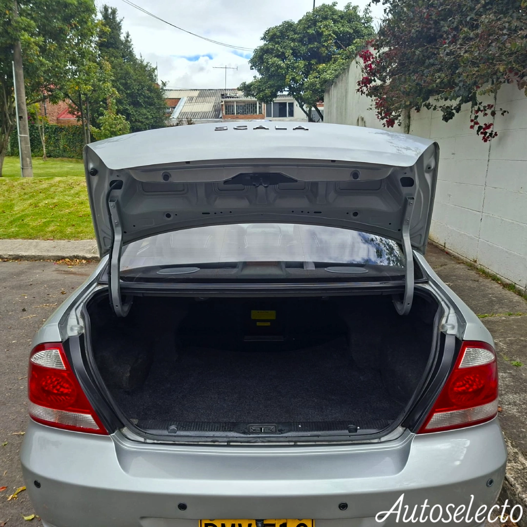 RENAULT SCALA 1.6 2012