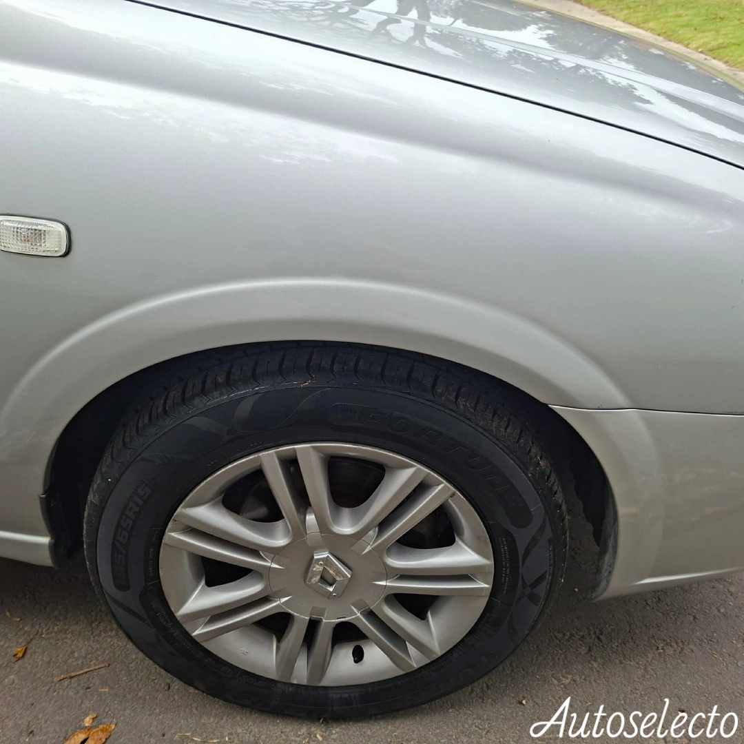 RENAULT SCALA 1.6 2012